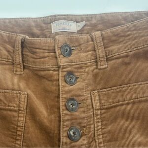 Faherty Stretch Terry Cord Patch Pocket Pant Sedona
Tan/brown cords button fly